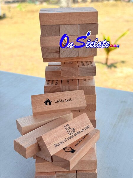 Jeu de Société en Bois Drôle