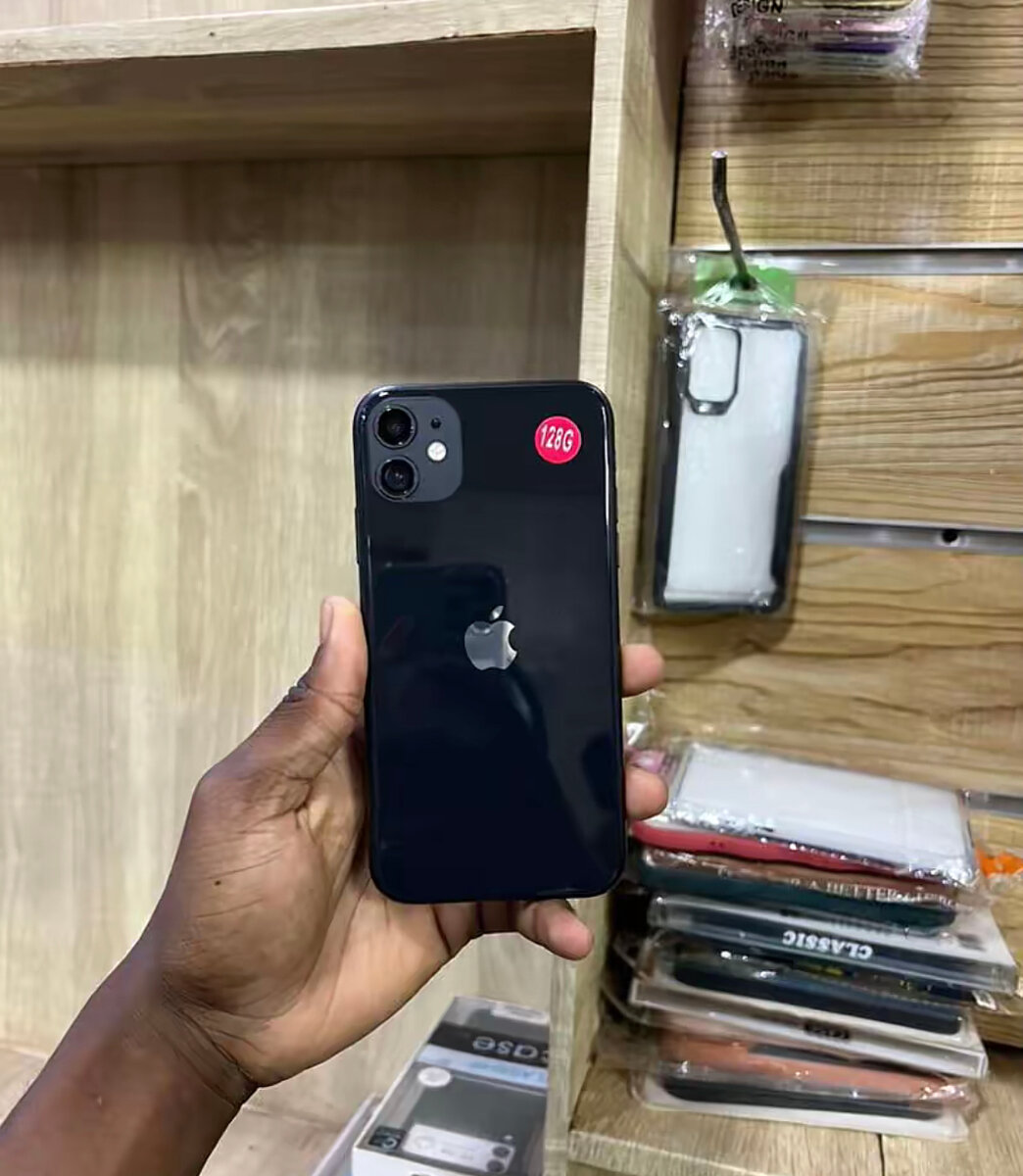 iPhone 11 noir 128 Go