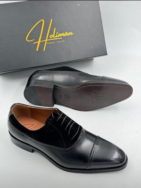 Mens classic shoe