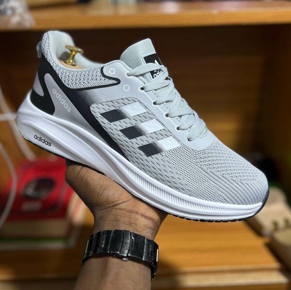 Chaussures de course légères