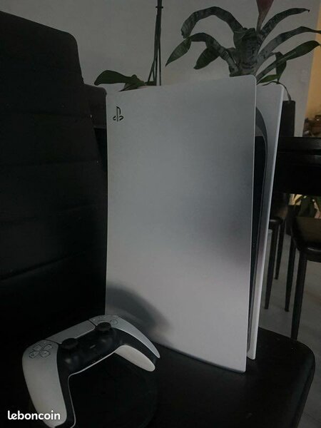 Console PS5 avec manettes