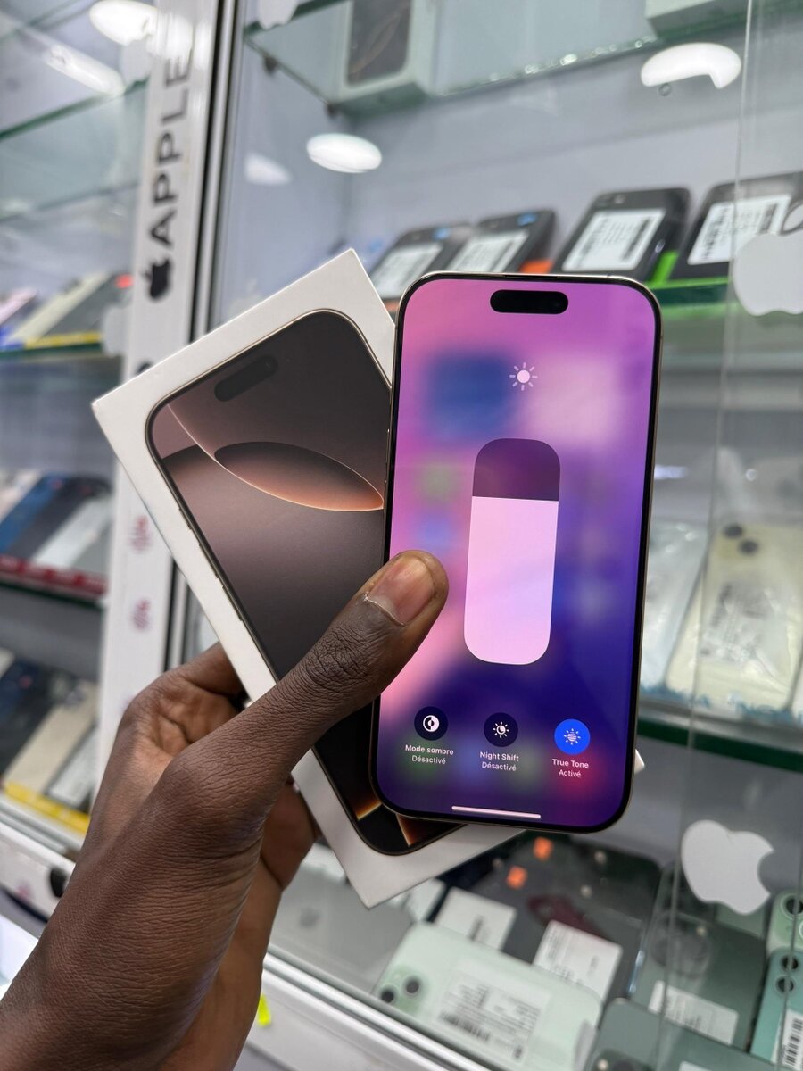 Disponible 16 Pro 128go