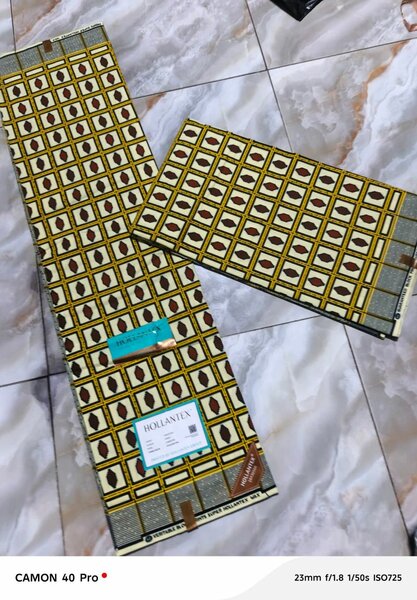 Tissu Hollandais coloré