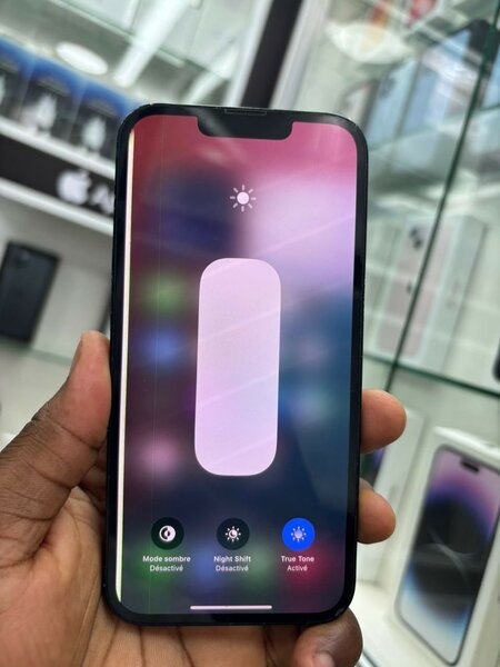 iPhone 13 simple