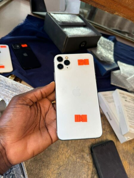 11 pro max 256gb sans ID