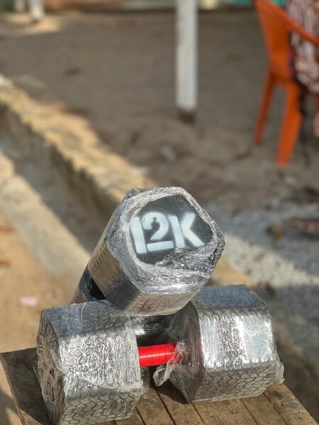 Haltères hexagonaux 12 kg