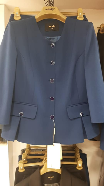 Suit bleu