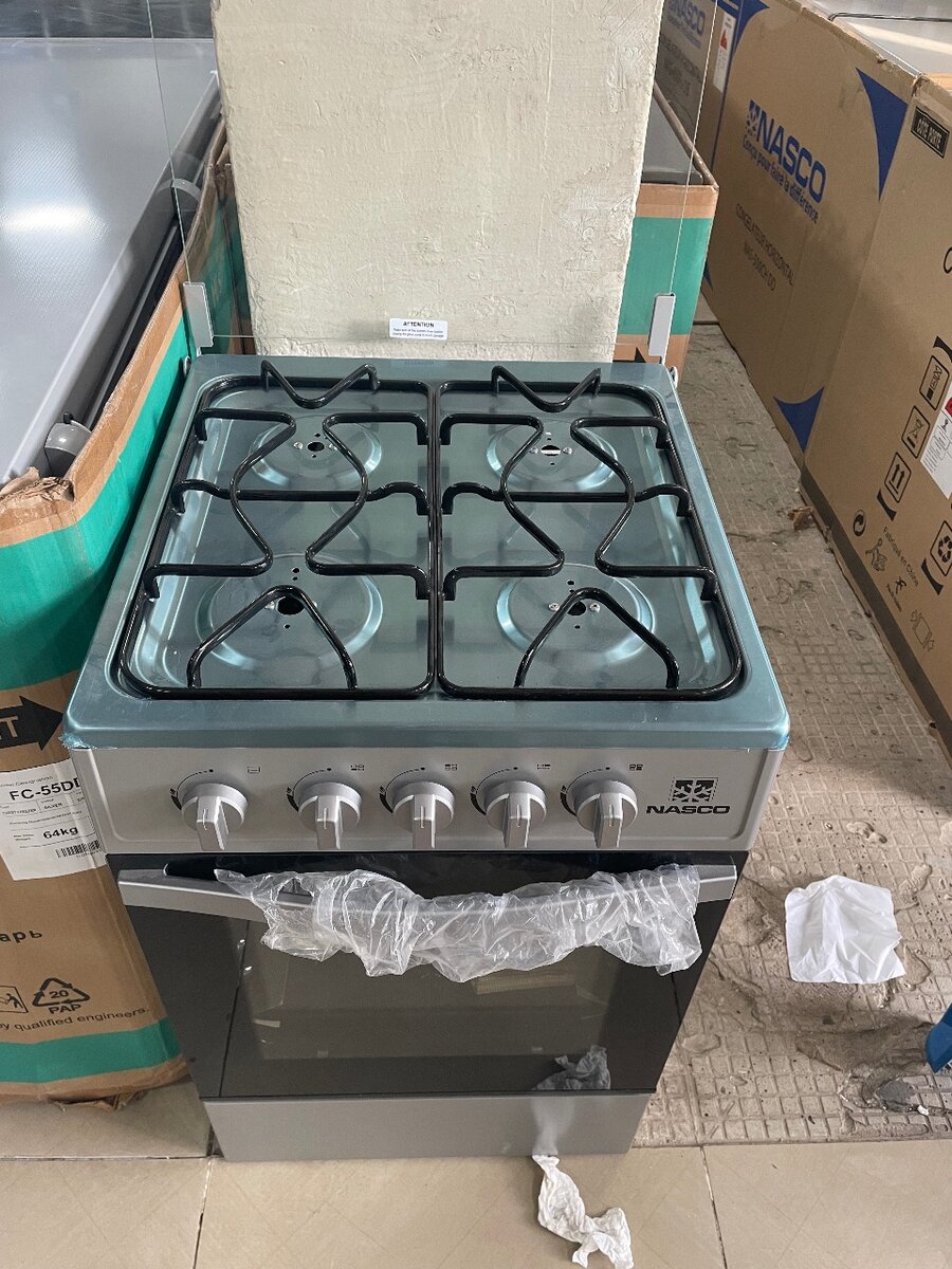 Gazinière Nasco 4 feux inox,