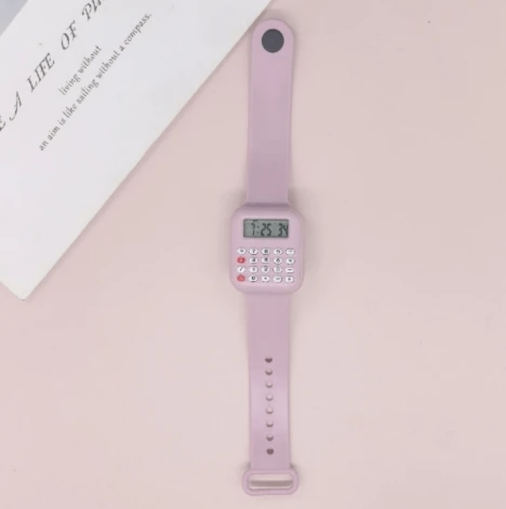 Montre calculatrice violette