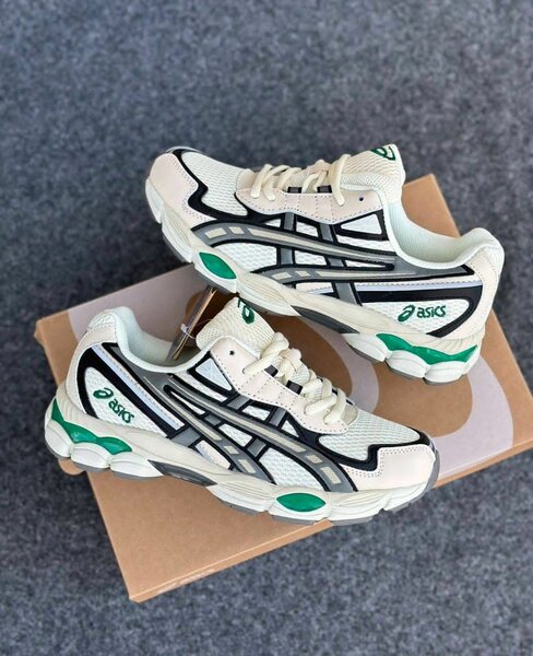 Baskets ASICS rétro