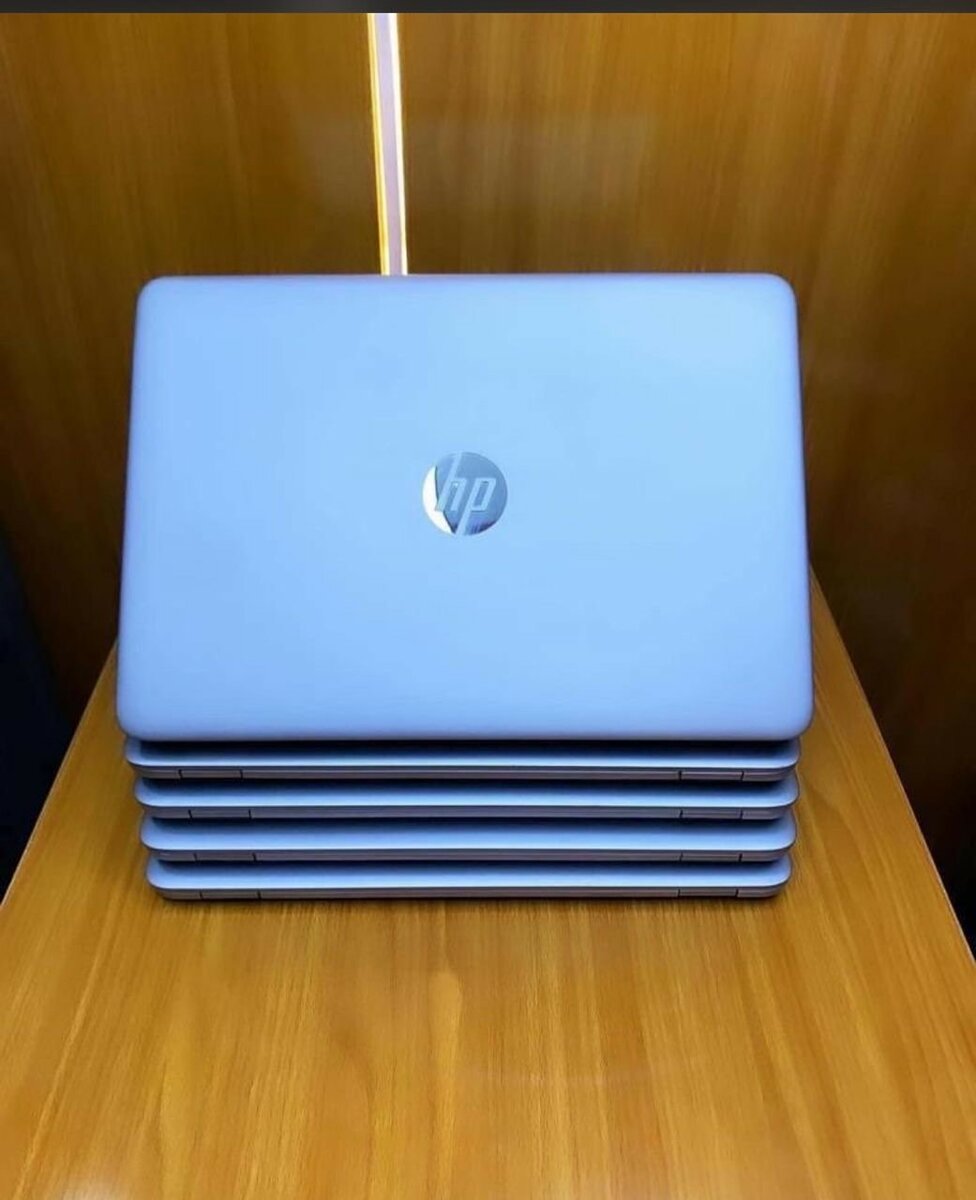 Ordinateur Portable High-Tech