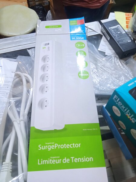 APC Multiprise Parafoudre 5 Prises