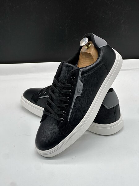 Baskets en cuir élégantes