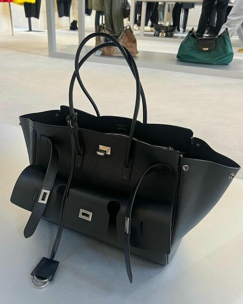 BALENCIAGA/ бесплатная доставка