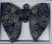  Men's bow tie with a beautiful print