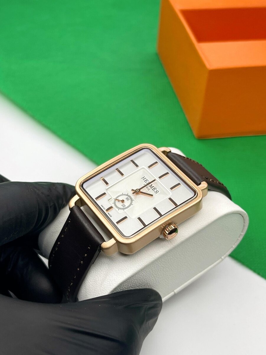 Montre Carree Élégante Luxe