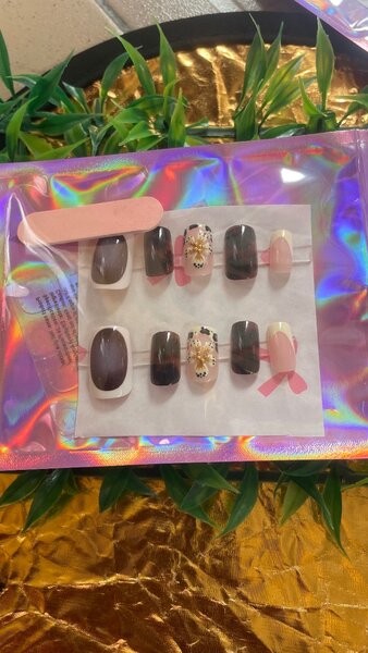 Faux ongles élégants