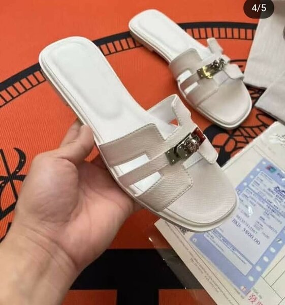 Hermes slippers