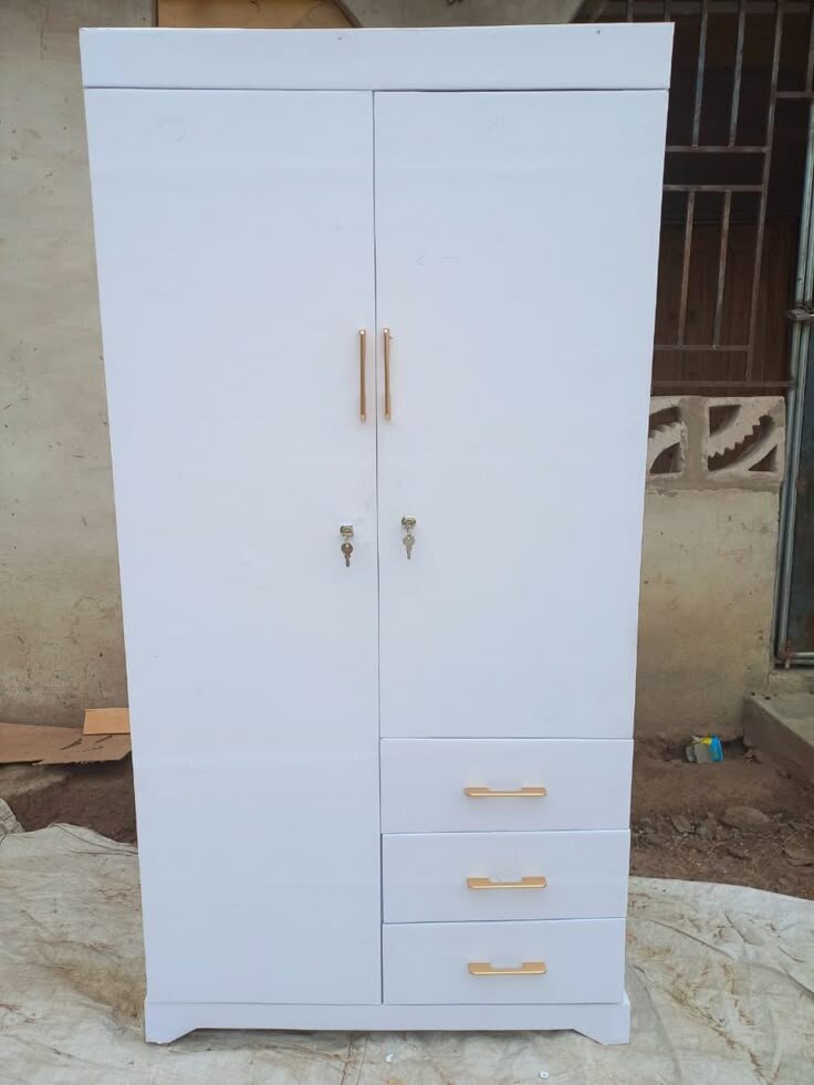Armoire blanche moderne