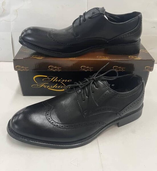 Men's black leather shoes