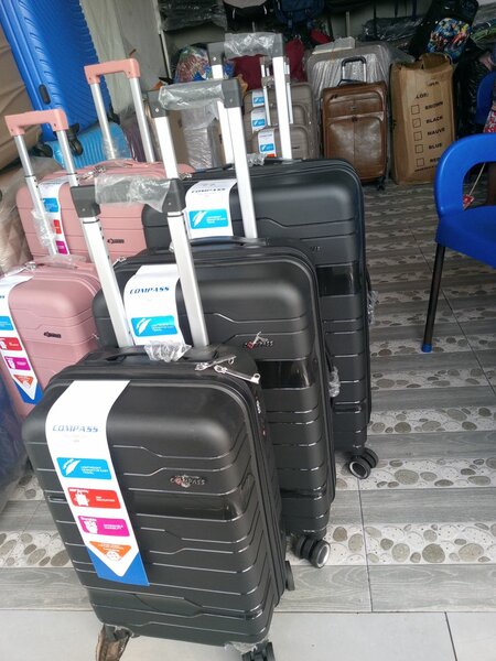 Compass Anticrack Suitcase