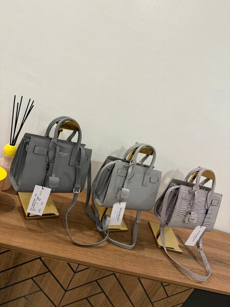 Sac à main moderne en cuir