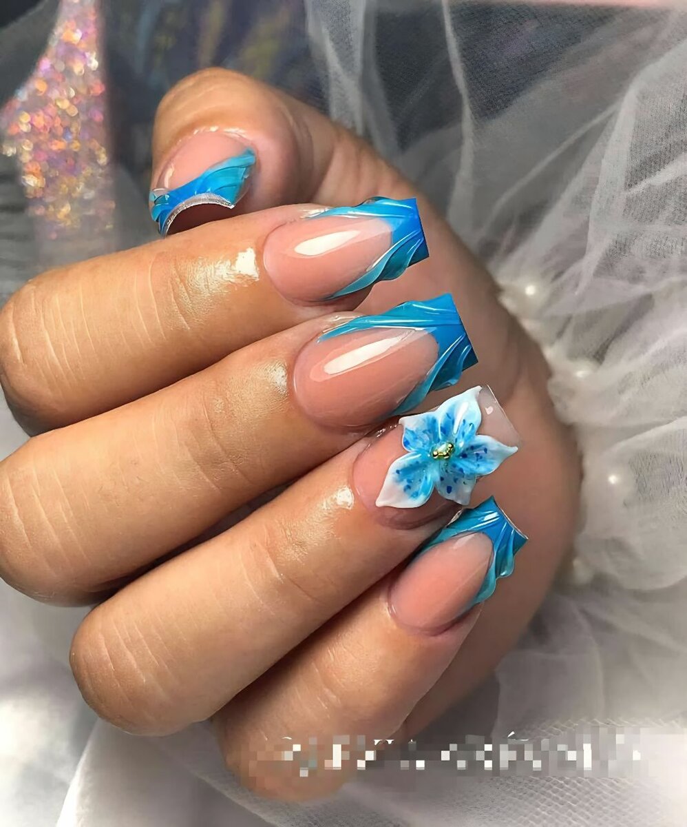 Press on nails