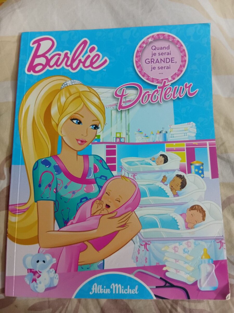 Livre Barbie Docteur