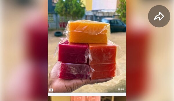 Savon naturel coloré