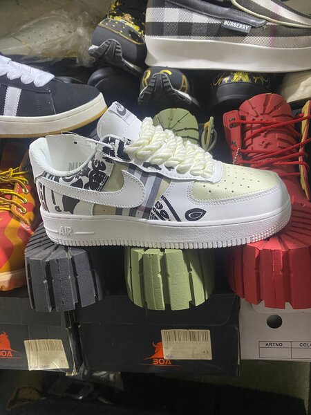 Baskets Air Style Graffiti