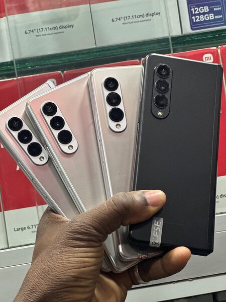 Samsung Z Fold 3