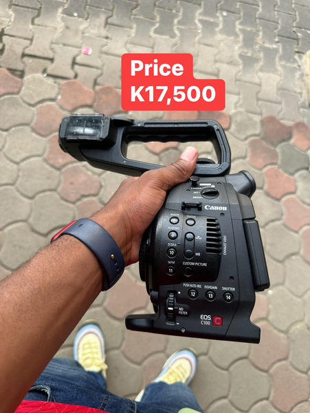 Best live-streaming camera  Canon c100