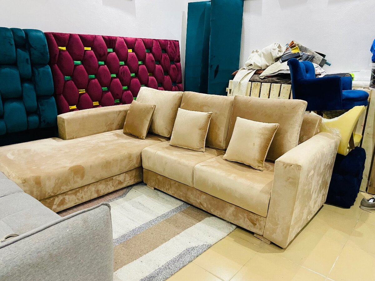 Canapé d'angle confortable en velours