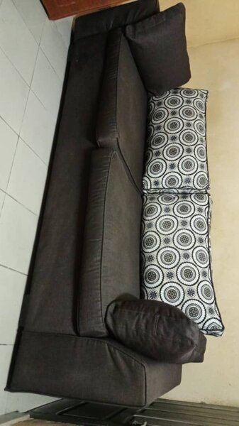 Canapé moderne en tissu marron