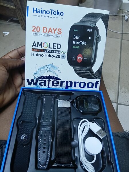 Montre connectée étanche AMOLED