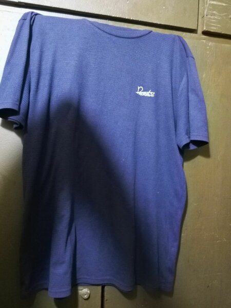 TEE-SHIRT