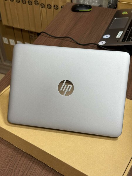 HP EliteBook Compact 14"
