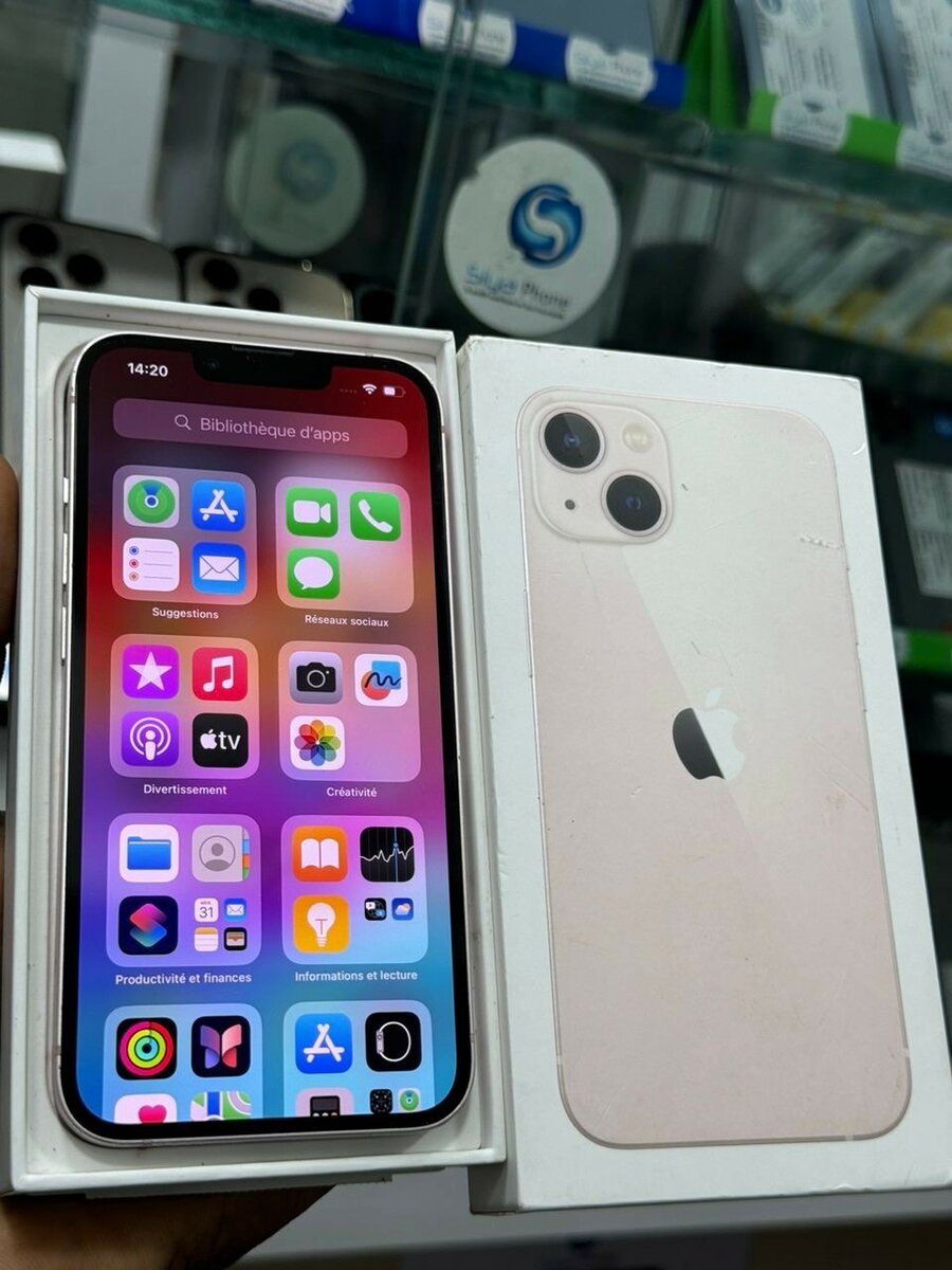 iPhone 13 128giga quasi neuf