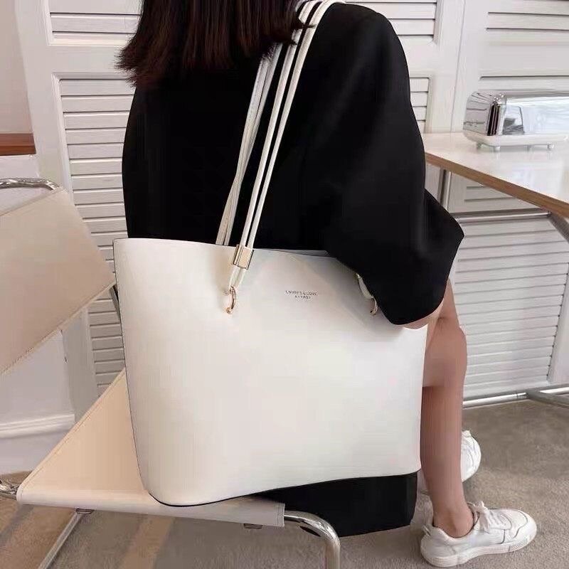 CARLES & LOVE hand bag