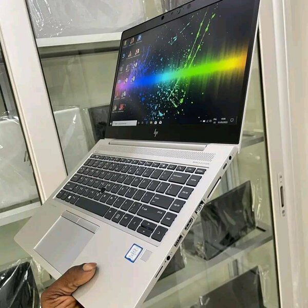 ORDINATEUR PORTABLE HP NEUF