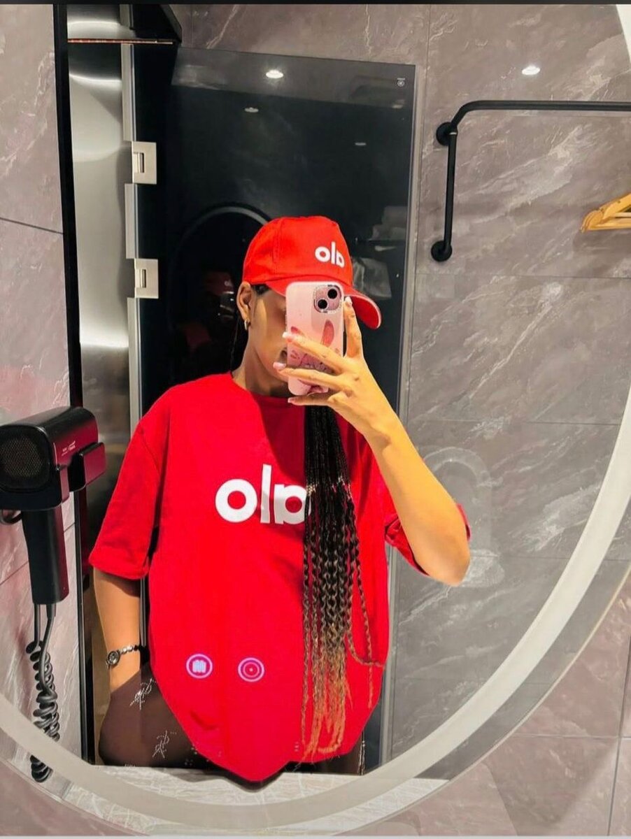 T-shirt avec chapeau