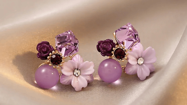 Boucles d'oreilles fleuries élégantes