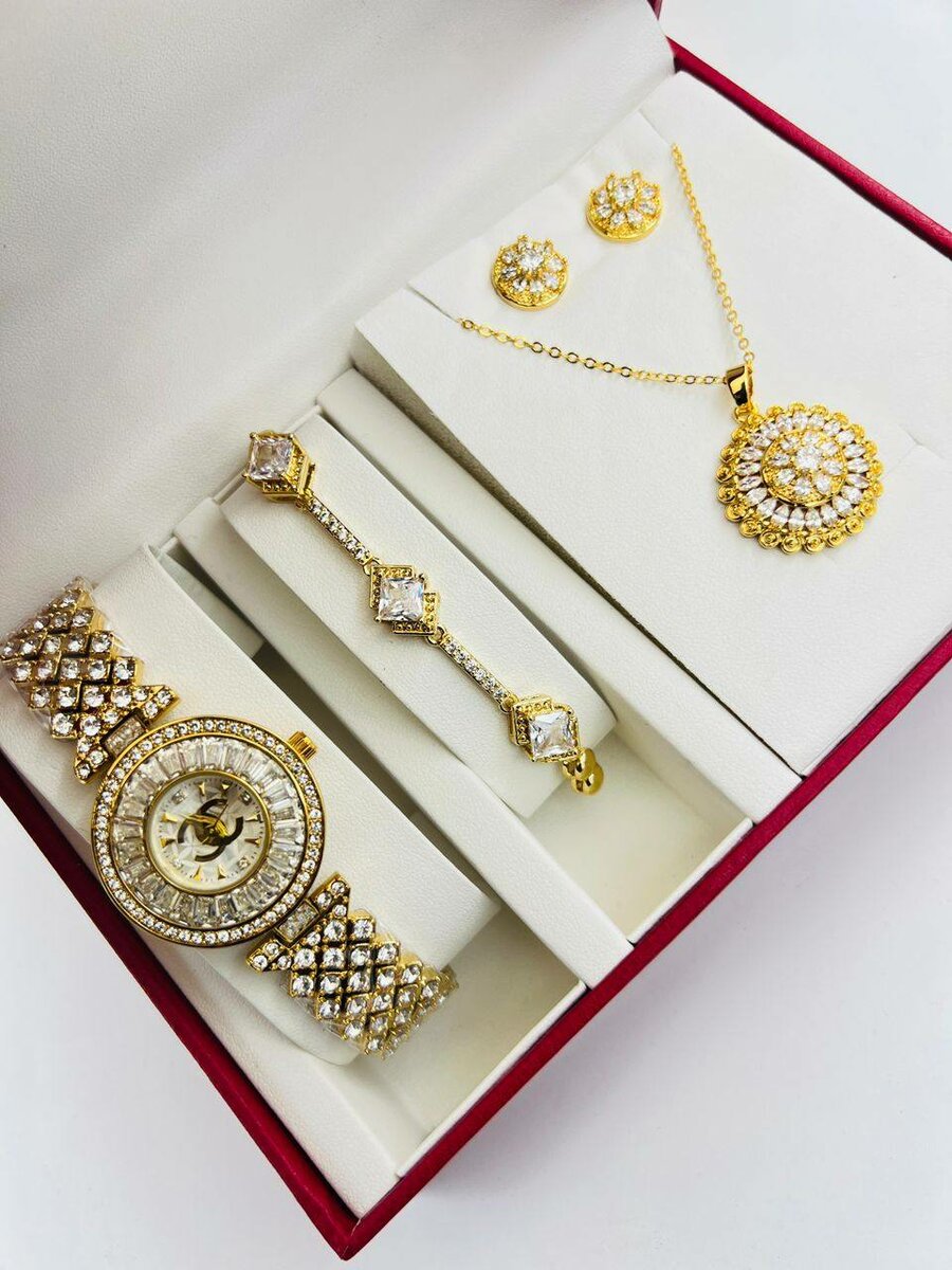 FULL PACKAGE OF LADIES PARURE SET