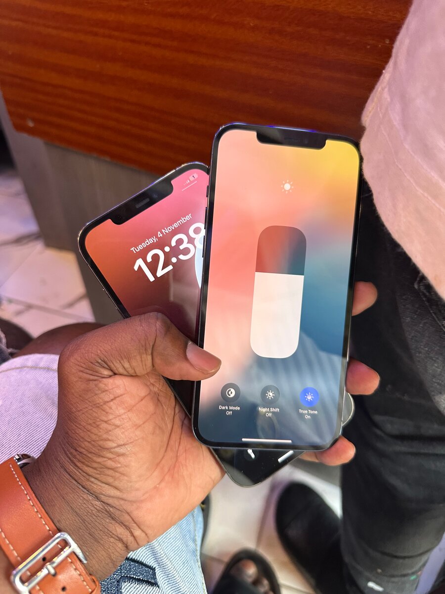 iPhone 12 Pro Max 128GB colis