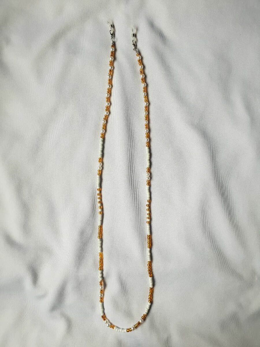 Beaded glasses chains