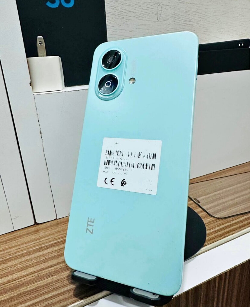 Smartphone ZTE 5G moderne