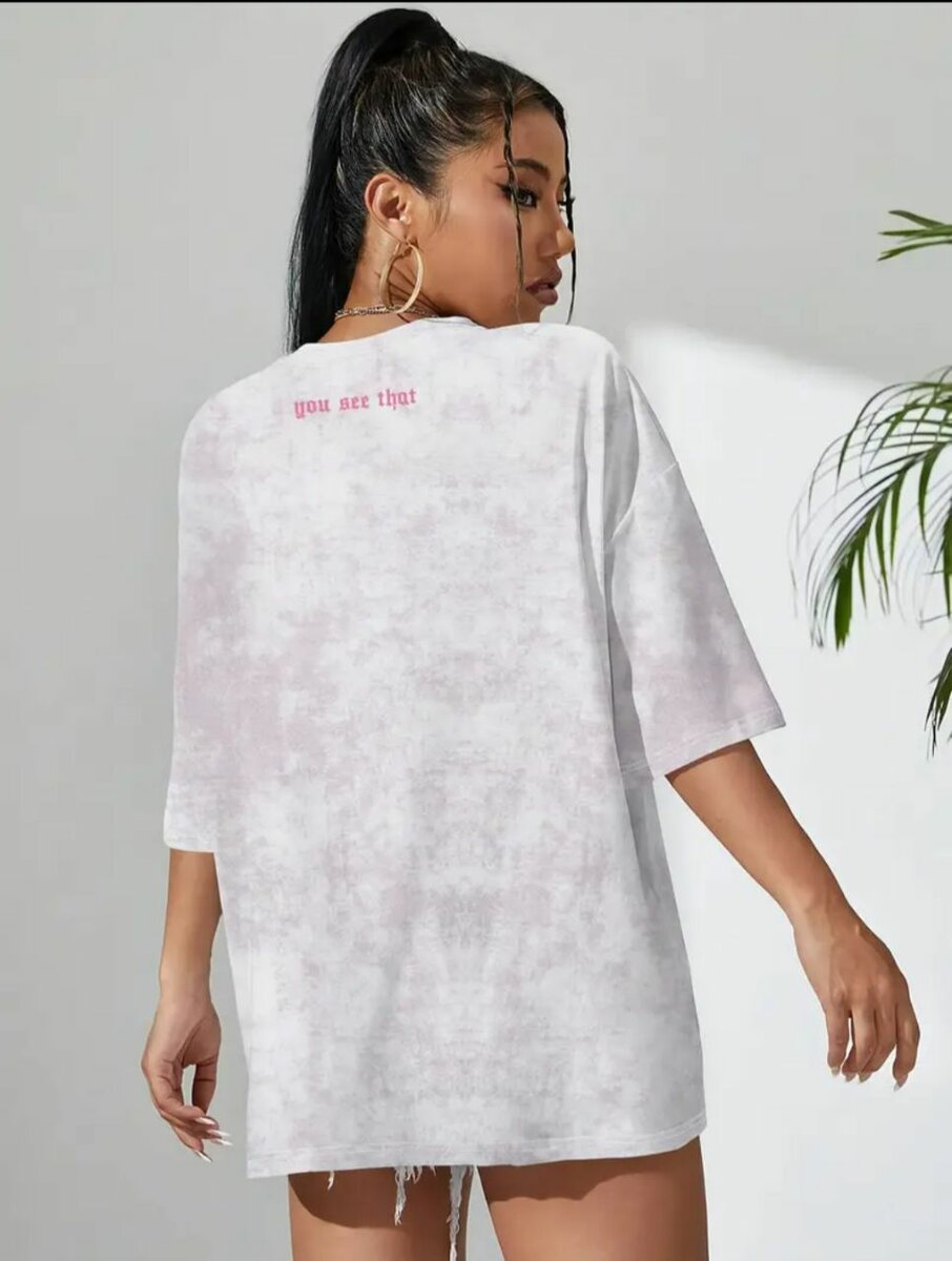 Креативная футболка оверсайз