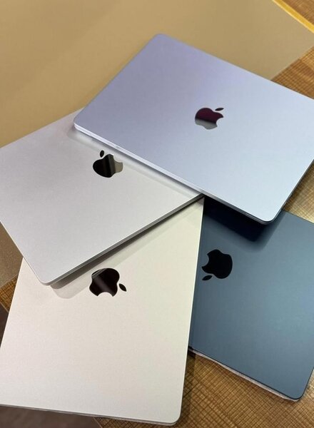 MACBOOK AIR  M2  2023/2024