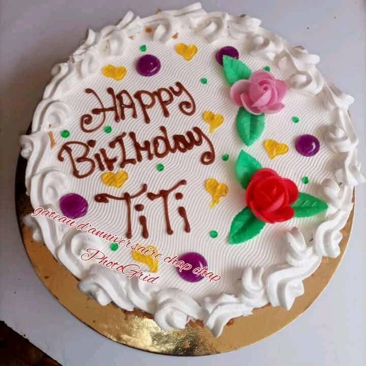 Gâteau d'anniversaire floral