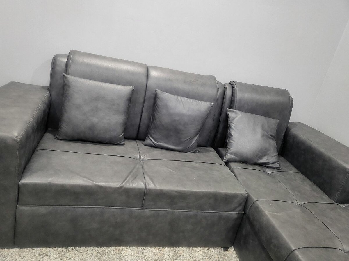 7 seater sofa for sell